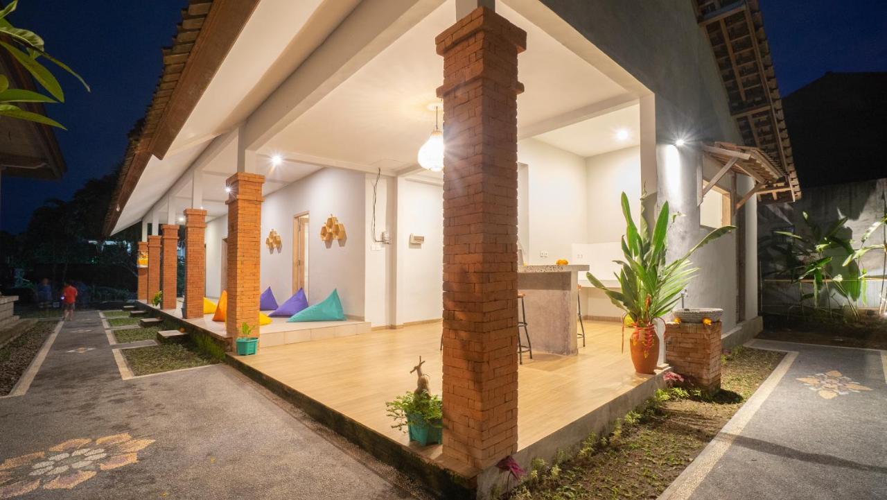Aura Dormitory House Ubud מראה חיצוני תמונה