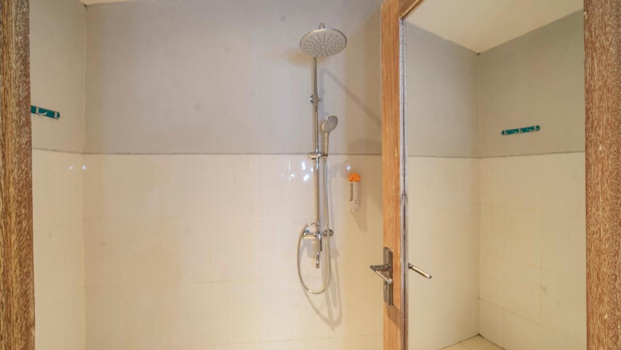 Aura Dormitory House Ubud מראה חיצוני תמונה